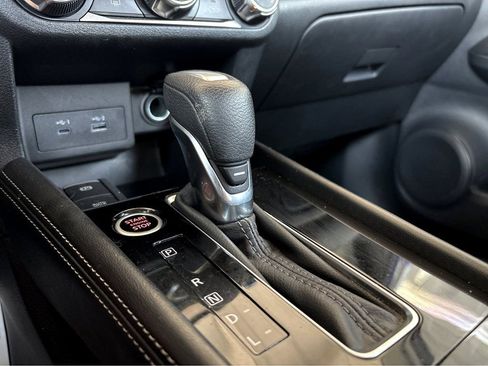 Used 2023 Nissan Kicks SV FWD image 17