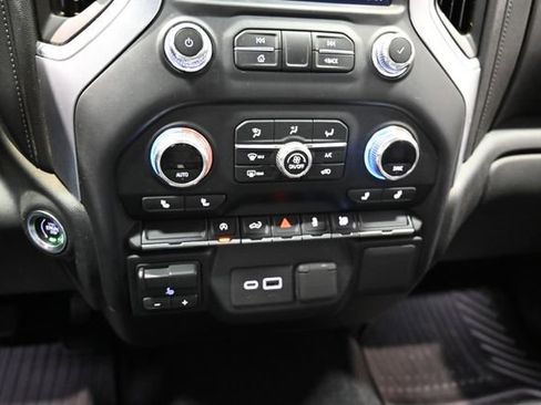 Used 2021 GMC Sierra 1500 Elevation image 18