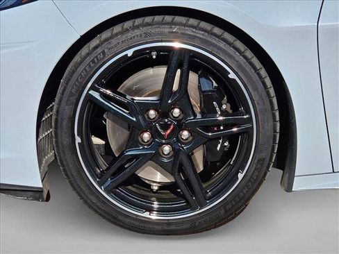 Used 2023 Chevrolet Corvette Stingray Preferred Conv w/ Z51 Performance Package RWD image 24