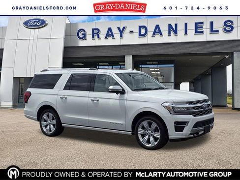 Used 2024 Ford Expedition Max Platinum AWD/4WD image 1
