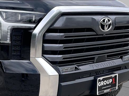 Used 2024 Toyota Tundra Limited AWD/4WD image 29