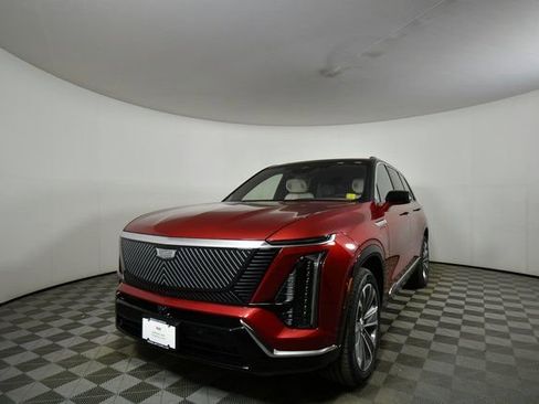 New 2026 Cadillac Vistiq Luxury w/ LPO, Floor Liner Package image 18