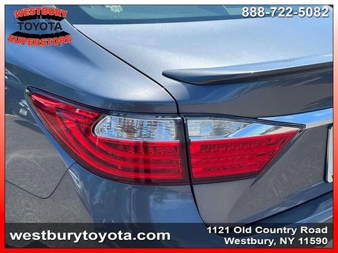 Used 2015 Lexus ES 300h w/ Navigation System Package FWD image 13