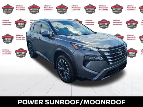 Used 2025 Nissan Rogue SL w/ Tech Package image 7