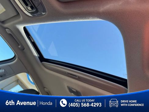 Used 2022 Hyundai Elantra Limited FWD image 38