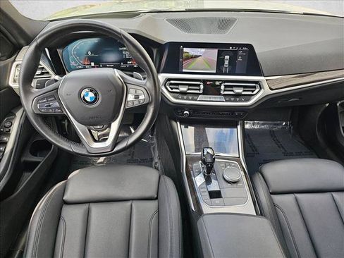 Used 2019 BMW 330i xDrive Sedan AWD/4WD image 18