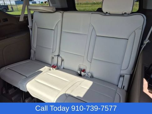 Used 2023 GMC Yukon XL Denali AWD/4WD image 33
