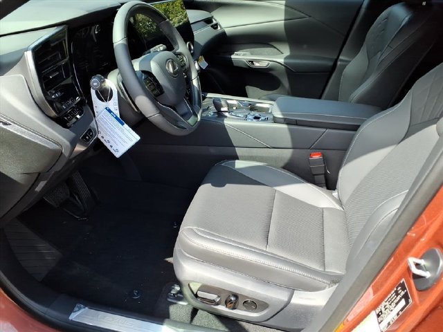 Certified 2025 Lexus RX 350 Premium w/ Accessory Package AWD/4WD image 11