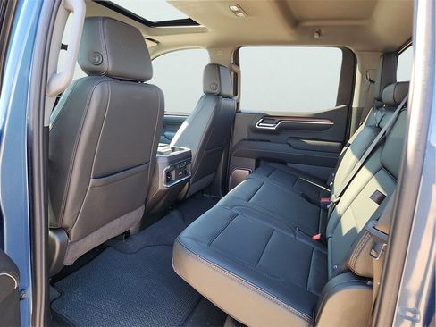 New 2025 GMC Sierra 1500 Denali w/ Denali Reserve Package image 18