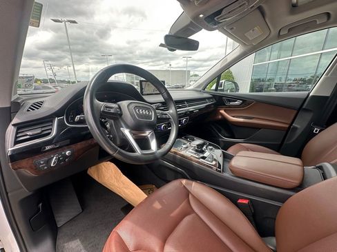 Used 2018 Audi Q7 3.0T Prestige w/ Prestige Package AWD/4WD image 10