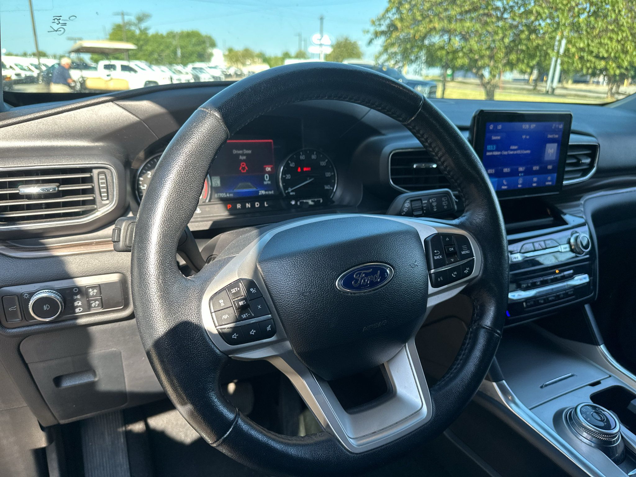 Used 2023 Ford Explorer Limited w/ Equipment Group 301A RWD image 22