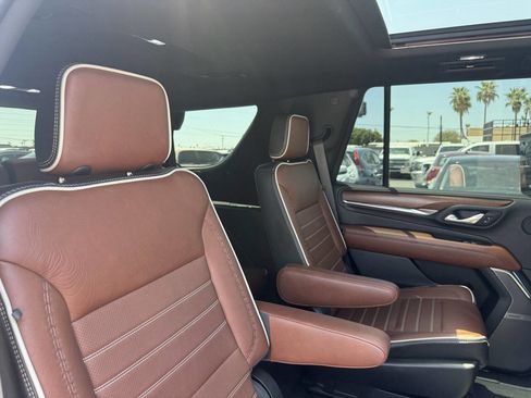 Used 2023 GMC Yukon Denali Ultimate image 44