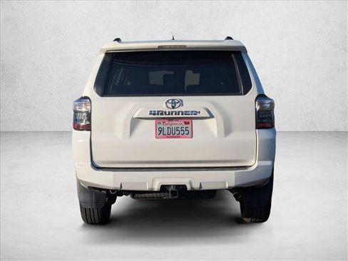 Used 2021 Toyota 4Runner SR5 image 7