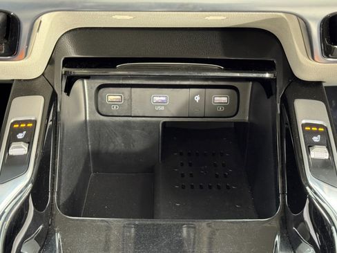 Used 2022 Kia Sorento SX image 28