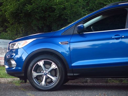 Used 2017 Ford Escape SE w/ Equipment Group 201A AWD/4WD image 27