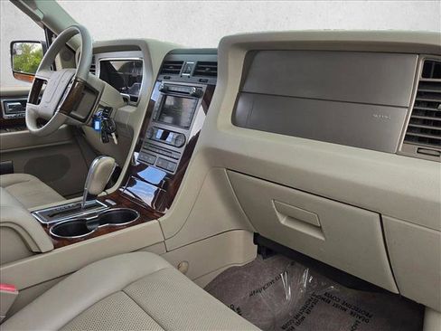 Used 2012 Lincoln Navigator 2WD image 25