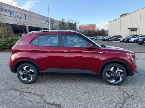 New 2026 Hyundai Venue SEL image 8