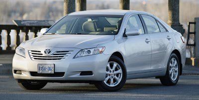 Used 2009 Toyota Camry XLE FWD image 1