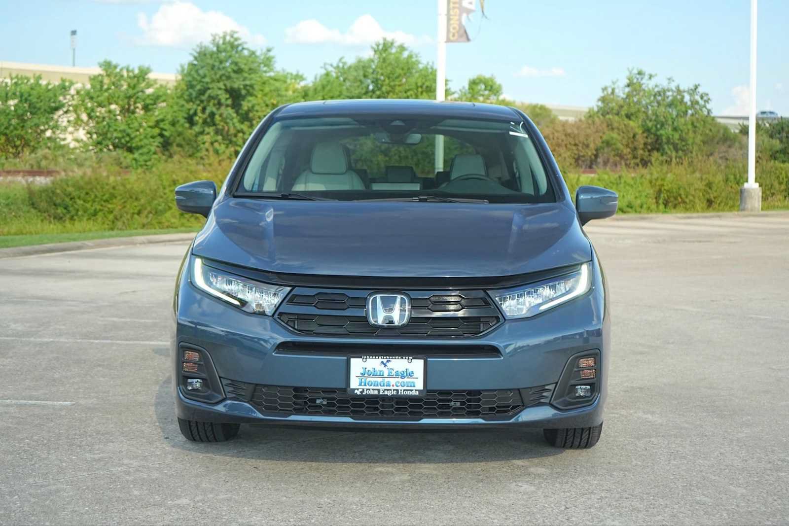 New 2027 Honda Odyssey Touring image 6
