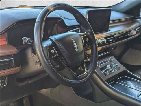 Used 2022 Lincoln Aviator Reserve w/ Equipment Group 201A image 10