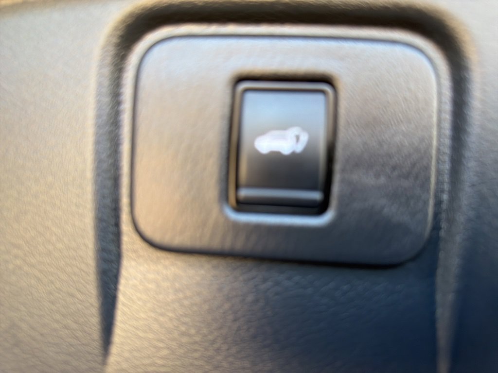 Used 2023 Nissan Murano SL AWD/4WD image 14