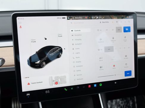 Used 2018 Tesla Model 3 Long Range AWD/4WD image 3