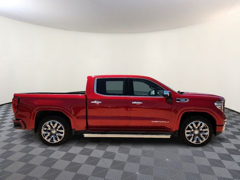 Used 2024 GMC Sierra 1500 Denali w/ Denali Reserve Package AWD/4WD image 5