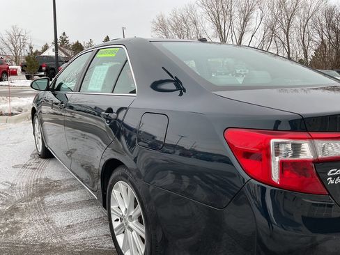 Used 2014 Toyota Camry XLE image 5