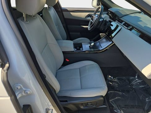 Certified 2026 Land Rover Range Rover Velar Dynamic SE AWD/4WD image 10
