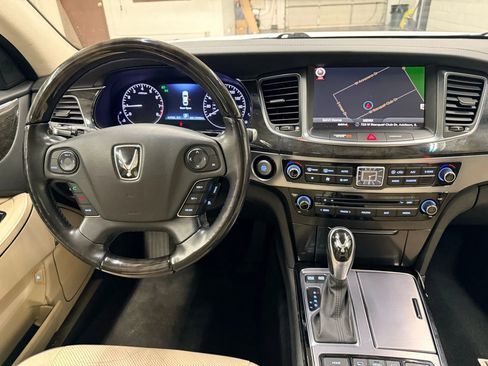 Used 2014 Hyundai Equus Signature image 10