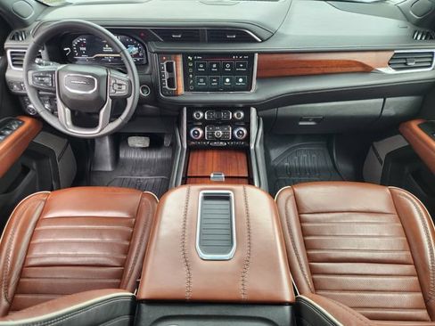 Used 2023 GMC Yukon XL Denali Ultimate AWD/4WD image 26