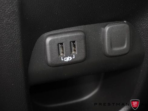 Used 2022 Chevrolet Colorado Z71 AWD/4WD image 37