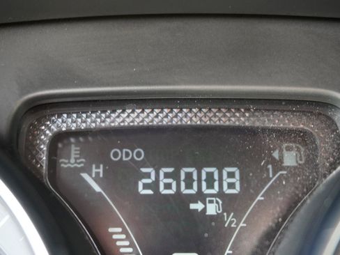 Used 2017 Nissan Versa SV w/ SV Special Edition Package FWD image 29