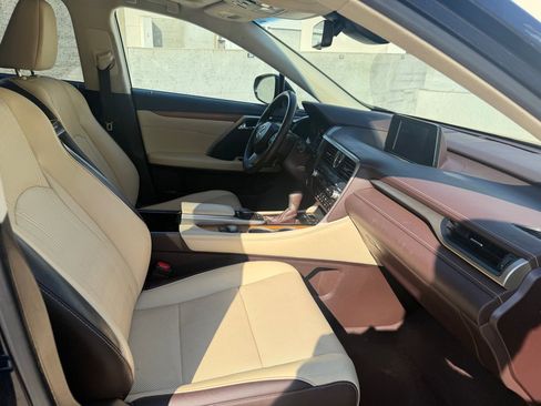 Used 2018 Lexus RX 450h AWD w/ Premium Package image 29