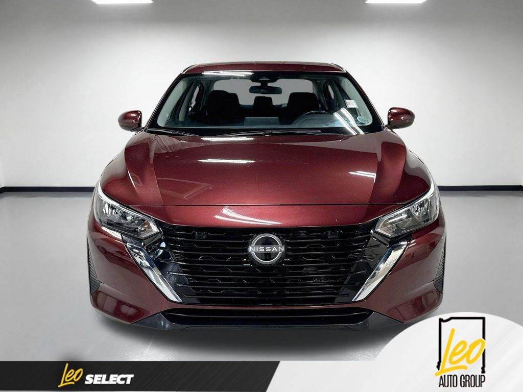 Used 2024 Nissan Sentra SV FWD image 2