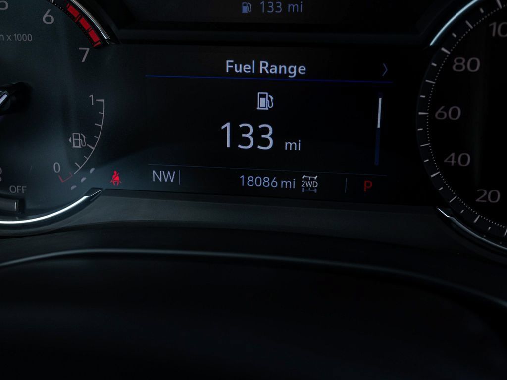 Used 2024 Cadillac XT6 Luxury w/ LPO, Floor Liner Package AWD/4WD image 18
