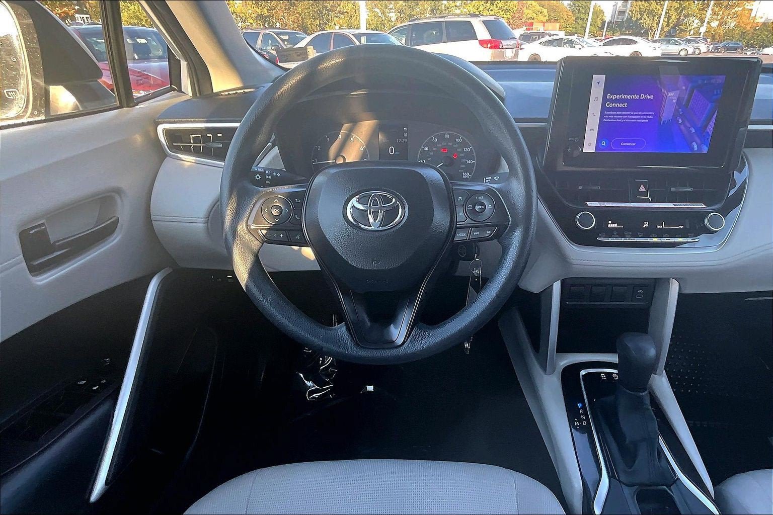Used 2024 Toyota Corolla Cross L FWD image 5