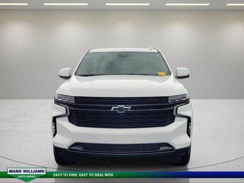 Used 2024 Chevrolet Suburban RST w/ Luxury Package AWD/4WD image 9