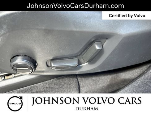 Certified 2025 Volvo XC90 B5 Plus AWD/4WD image 15