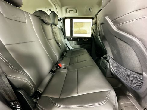 New 2026 INEOS Grenadier Fieldmaster Edition image 47