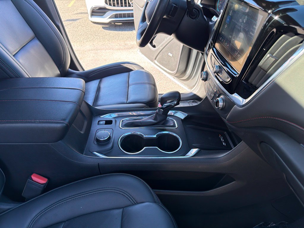 Used 2023 Chevrolet Traverse RS w/ LPO, Floor Liner Package AWD/4WD image 18