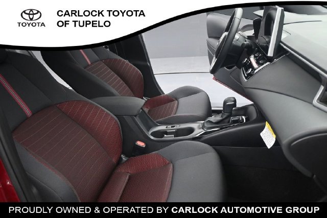 Used 2026 Toyota Corolla SE w/ SE Package FWD image 40