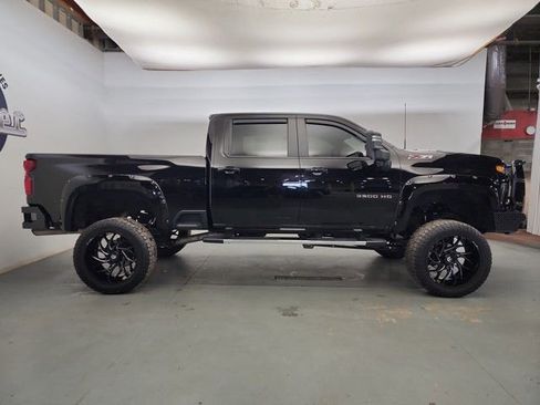 Used 2024 Chevrolet Silverado 3500 LT w/ All Star Edition image 7