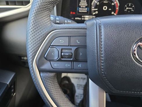 Used 2025 Toyota Tundra Limited image 19