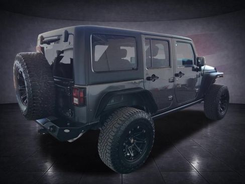 Used 2017 Jeep Wrangler Unlimited Sport AWD/4WD image 5