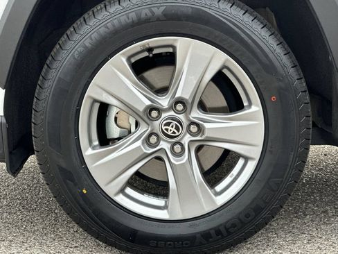 Certified 2024 Toyota RAV4 LE AWD/4WD image 24