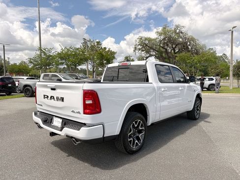 New 2026 RAM 1500 Laramie AWD/4WD image 3