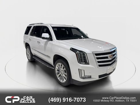 Used 2019 Cadillac Escalade Luxury RWD image 16