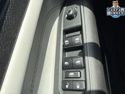 Used 2025 Jeep Compass Limited w/ Sun & Sound Group AWD/4WD image 9
