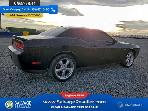 Used 2011 Dodge Challenger R/T image 4